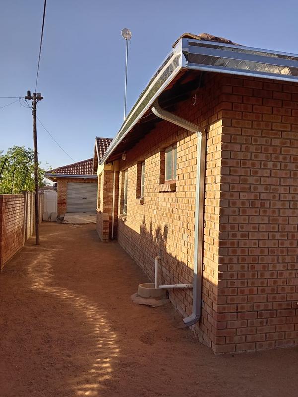 4 Bedroom Property for Sale in Nirvana Limpopo