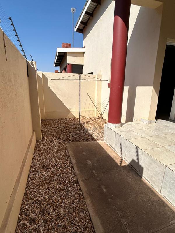 2 Bedroom Property for Sale in Eagles Crest Limpopo