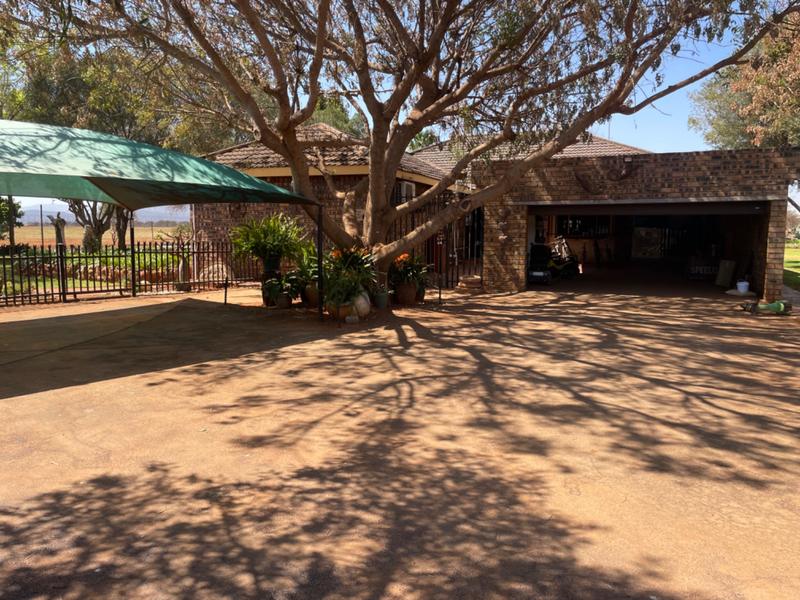 6 Bedroom Property for Sale in Mokopane Rural Limpopo