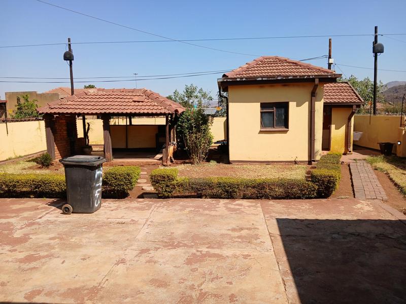 3 Bedroom Property for Sale in Mahwelereng Limpopo