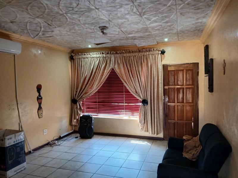 3 Bedroom Property for Sale in Mahwelereng Limpopo