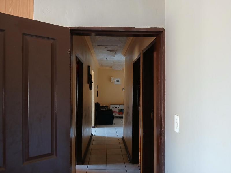 3 Bedroom Property for Sale in Mahwelereng Limpopo