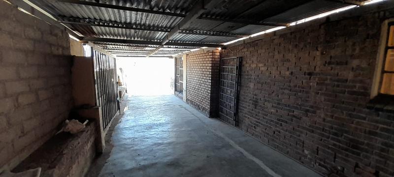 2 Bedroom Property for Sale in Seshego A Limpopo