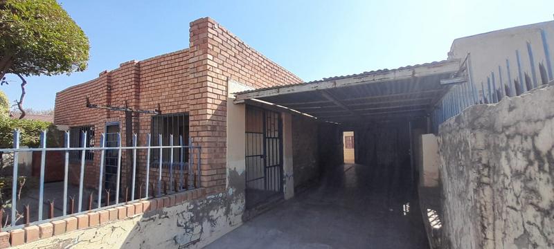 2 Bedroom Property for Sale in Seshego A Limpopo