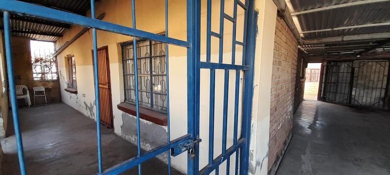 2 Bedroom Property for Sale in Seshego A Limpopo