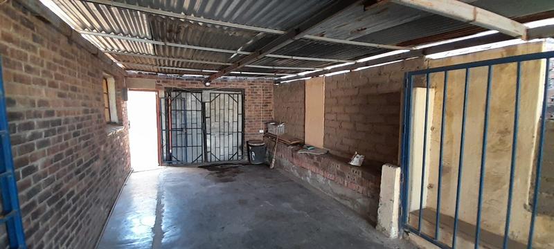 2 Bedroom Property for Sale in Seshego A Limpopo