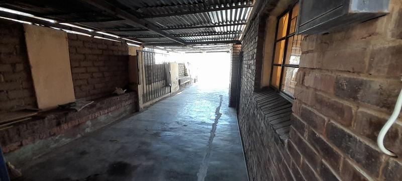 2 Bedroom Property for Sale in Seshego A Limpopo