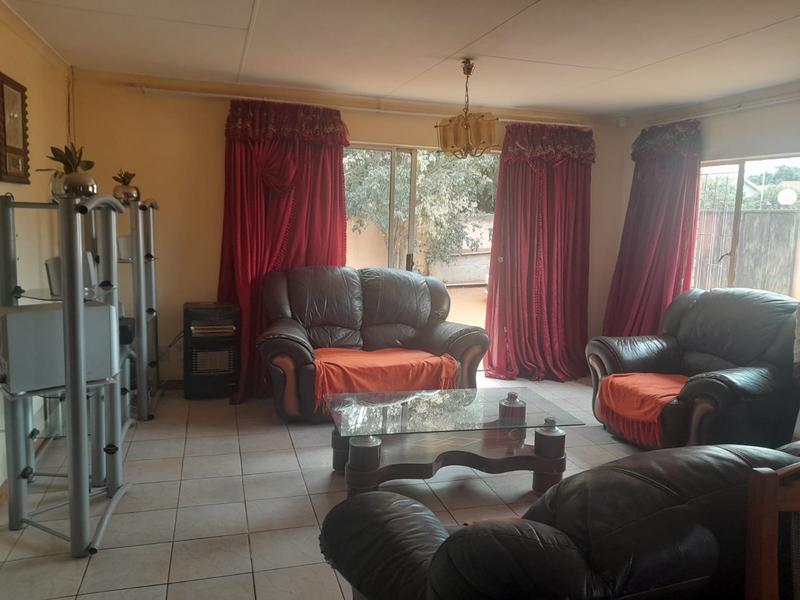 3 Bedroom Property for Sale in Flora Park Limpopo