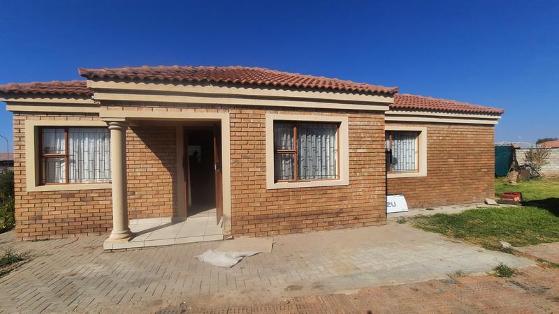 3 Bedroom Property for Sale in Rethabile Gardens Limpopo