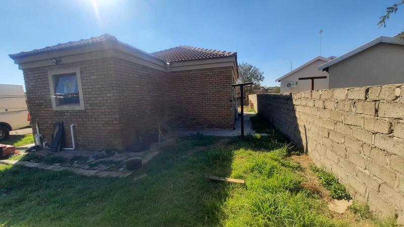 3 Bedroom Property for Sale in Rethabile Gardens Limpopo