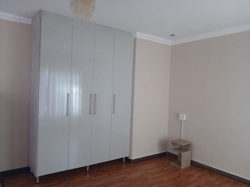 To Let 5 Bedroom Property for Rent in Chroompark Limpopo