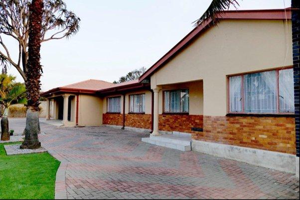 4 Bedroom Property for Sale in Hospitaalpark Limpopo