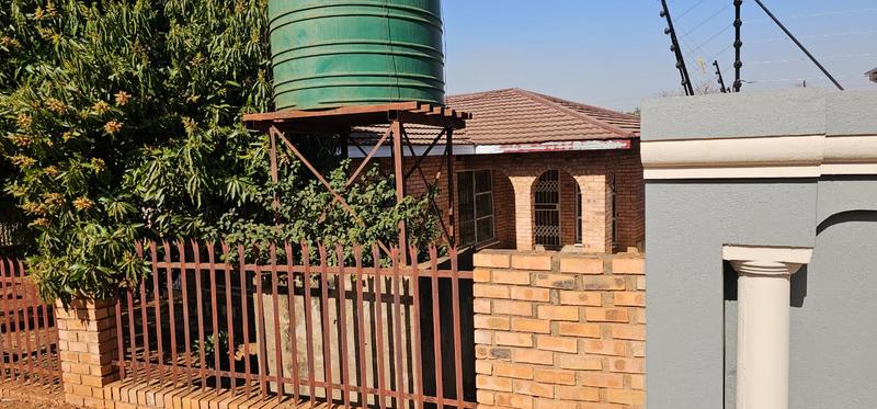 To Let 3 Bedroom Property for Rent in Maniini Limpopo