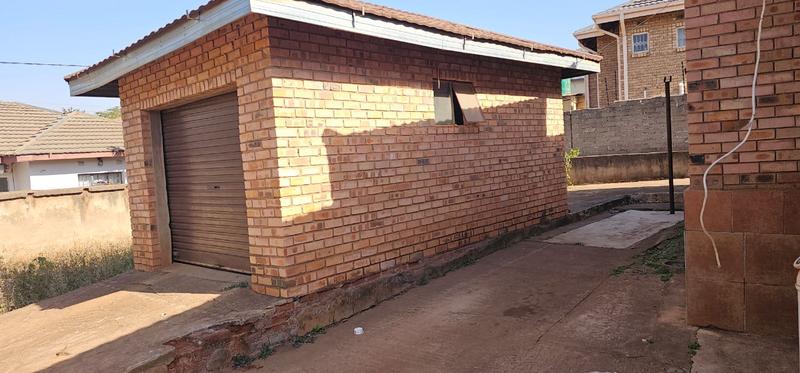 To Let 3 Bedroom Property for Rent in Maniini Limpopo