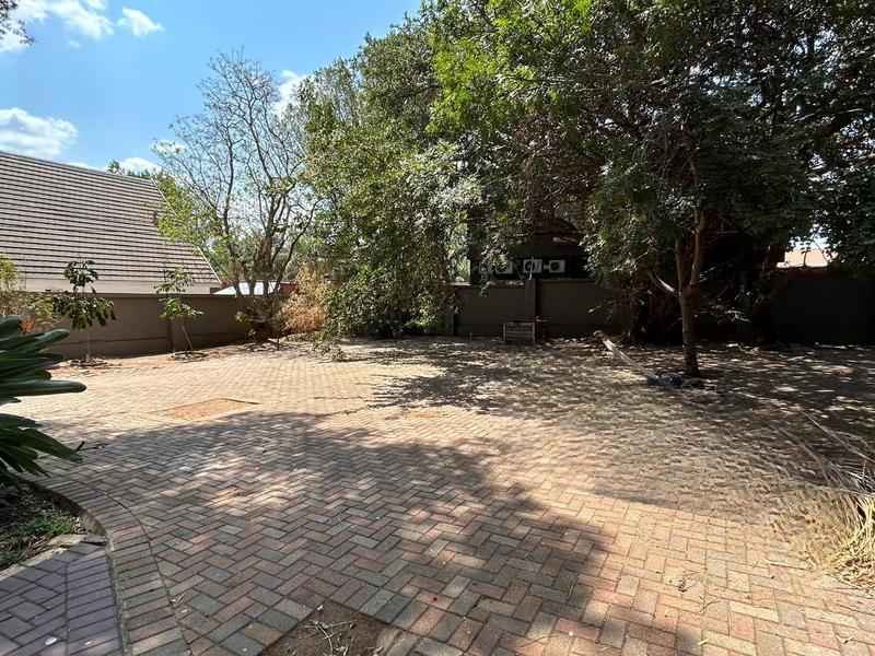 6 Bedroom Property for Sale in Silwerkruin Limpopo