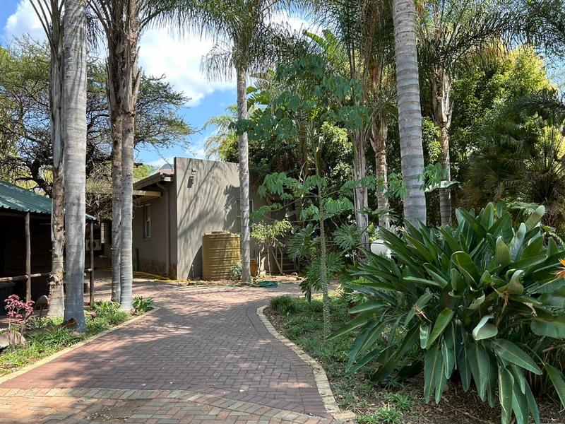 6 Bedroom Property for Sale in Silwerkruin Limpopo