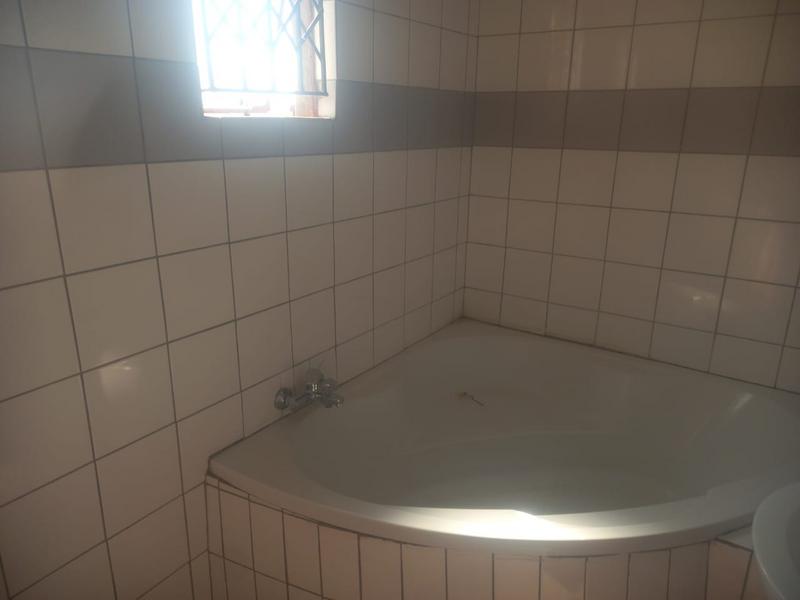 5 Bedroom Property for Sale in Polokwane Ext 73 Limpopo