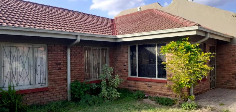 To Let 3 Bedroom Property for Rent in Seshego D Limpopo