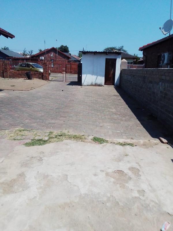 3 Bedroom Property for Sale in Nkowankowa Limpopo