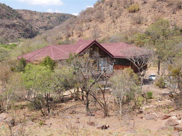 6 Bedroom Property for Sale in Groblersdal Limpopo