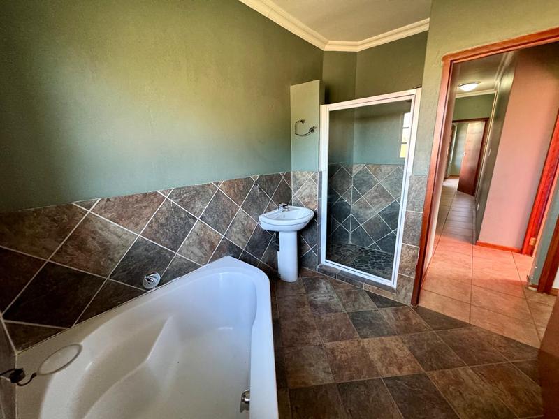 3 Bedroom Property for Sale in Bendor Limpopo