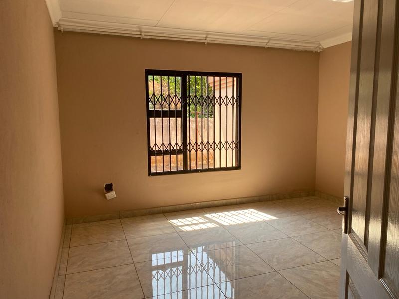 To Let 4 Bedroom Property for Rent in Chroompark Limpopo