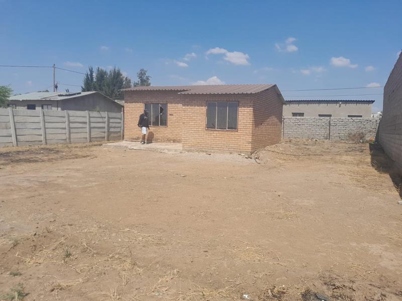 6 Bedroom Property for Sale in Lethuli Park Limpopo