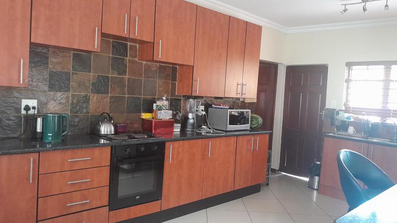 To Let 3 Bedroom Property for Rent in Bendor Limpopo