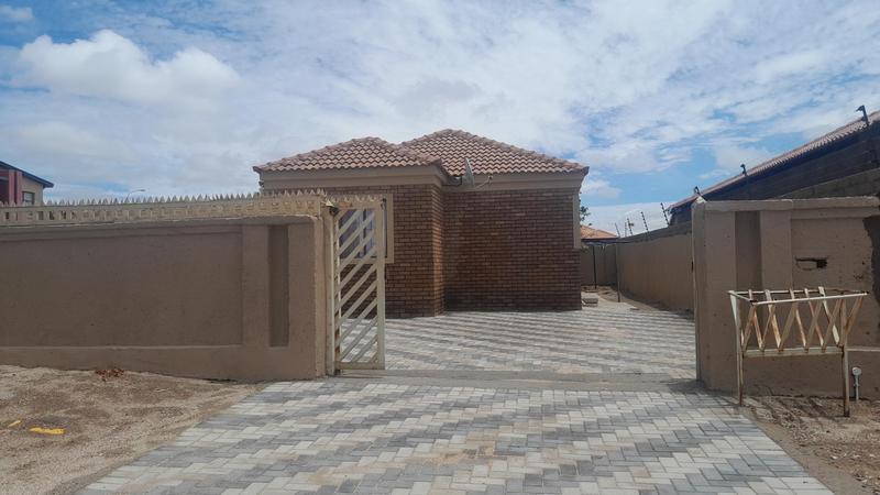 To Let 3 Bedroom Property for Rent in Rethabile Gardens Limpopo