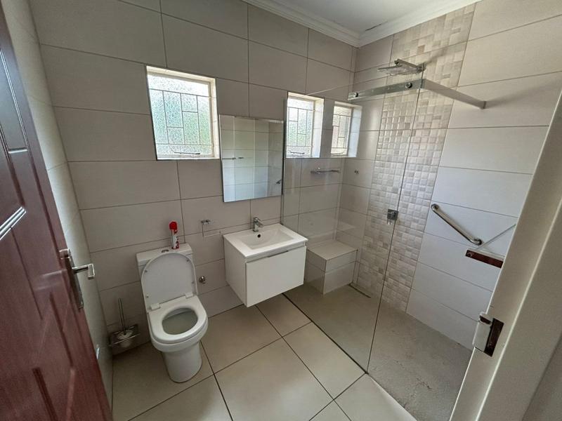 To Let 4 Bedroom Property for Rent in Flora Park Limpopo