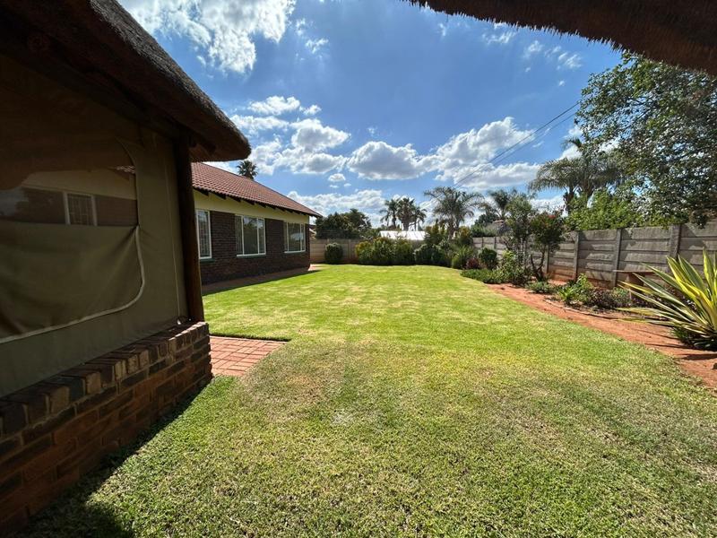 To Let 4 Bedroom Property for Rent in Flora Park Limpopo