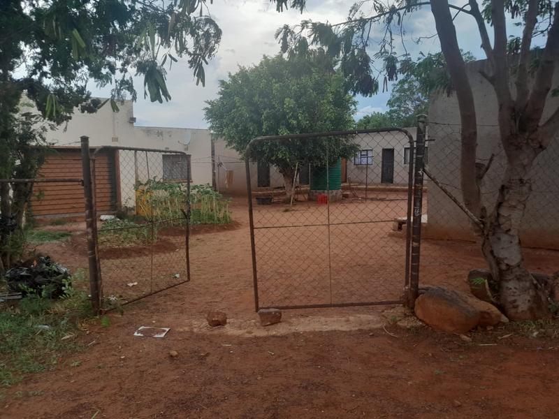 14 Bedroom Property for Sale in Lebowakgomo Zone B Limpopo