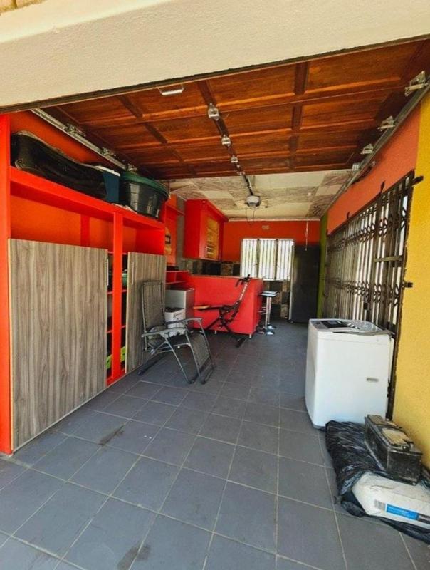 3 Bedroom Property for Sale in Lesedi Park Limpopo