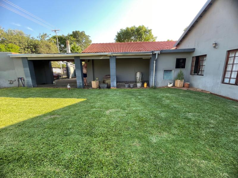 5 Bedroom Property for Sale in Impala Park Limpopo