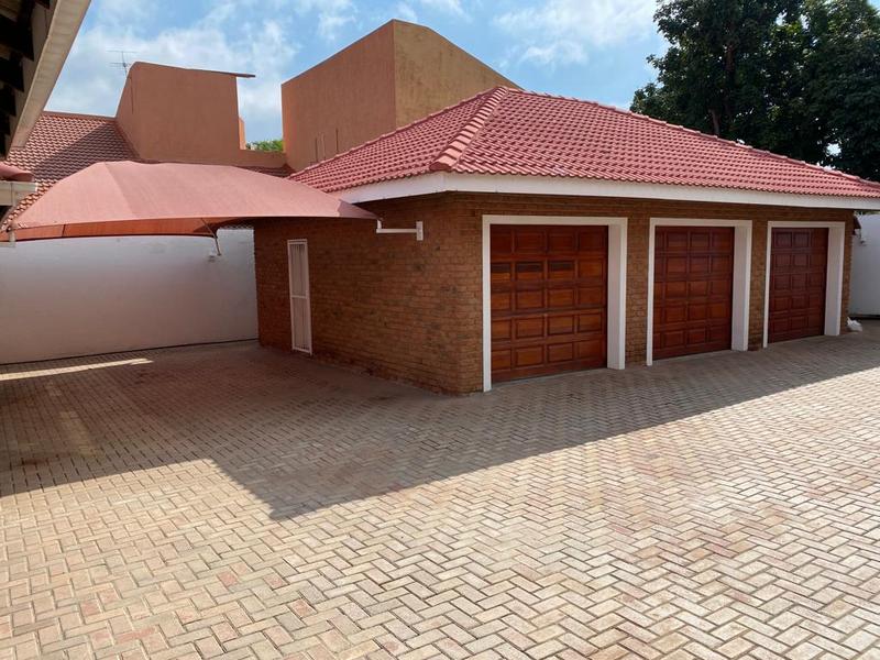 5 Bedroom Property for Sale in Bendor Limpopo