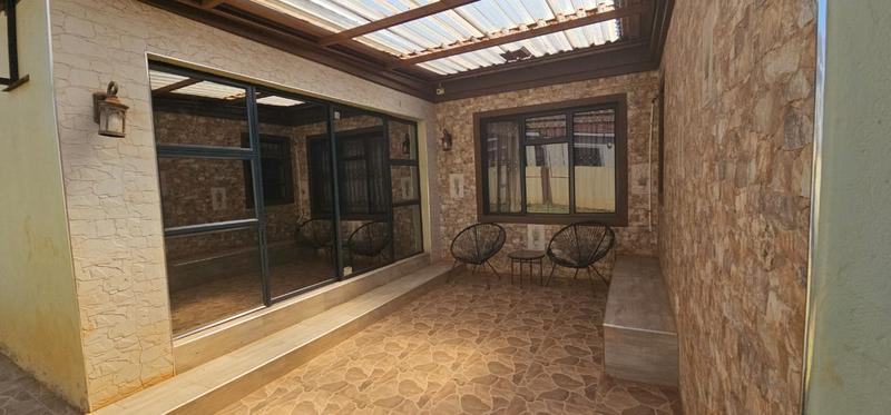 To Let 4 Bedroom Property for Rent in Maniini Limpopo