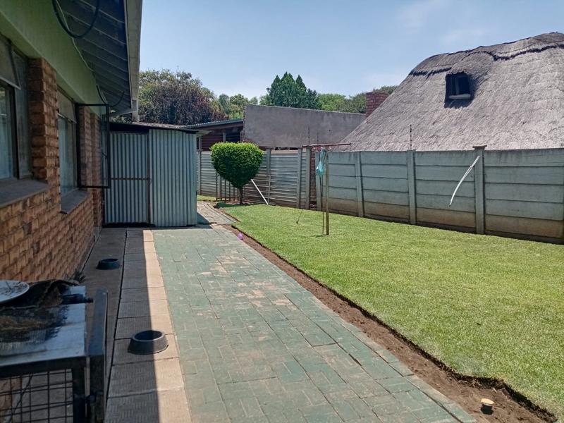 To Let 4 Bedroom Property for Rent in Penina Park Limpopo