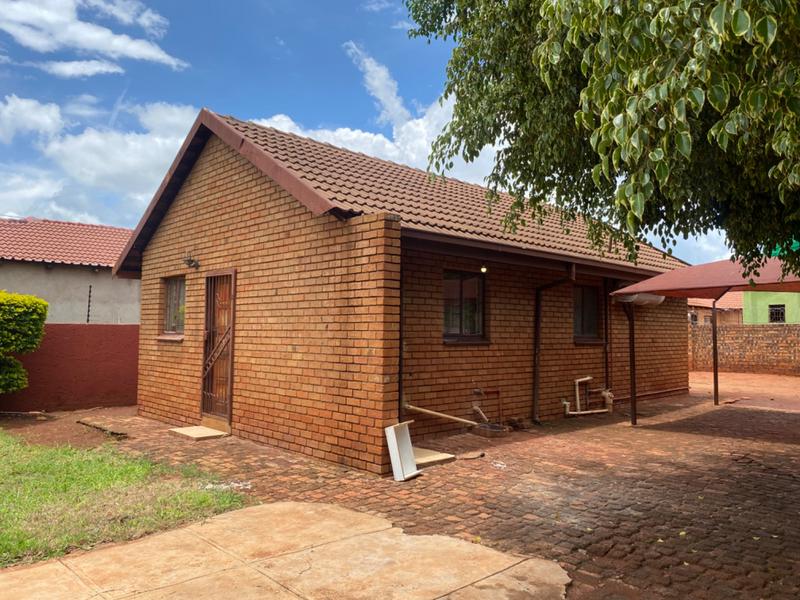 To Let 2 Bedroom Property for Rent in Mahwelereng Limpopo