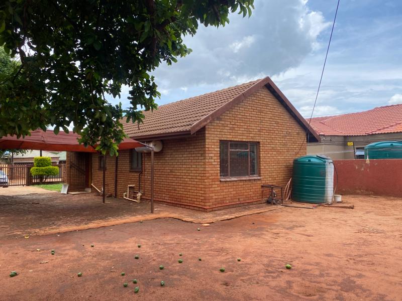 To Let 2 Bedroom Property for Rent in Mahwelereng Limpopo