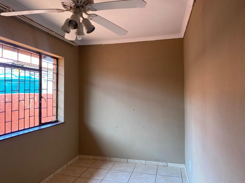 To Let 2 Bedroom Property for Rent in Mahwelereng Limpopo