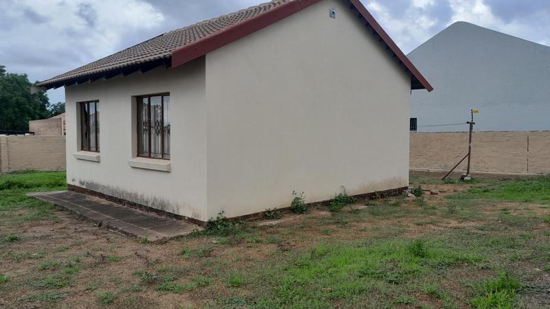 2 Bedroom Property for Sale in Mahlasedi Park Limpopo