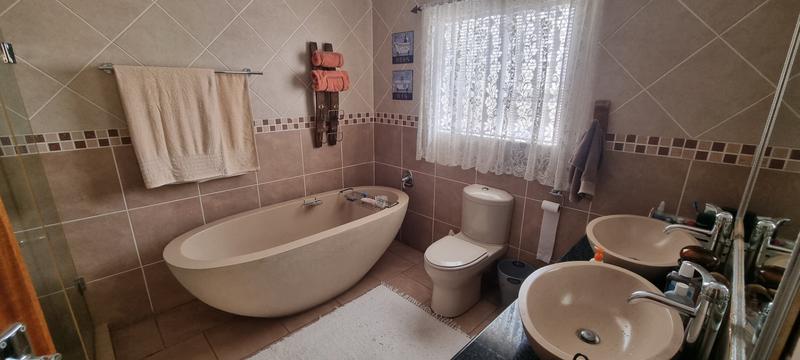 3 Bedroom Property for Sale in Bendor Limpopo