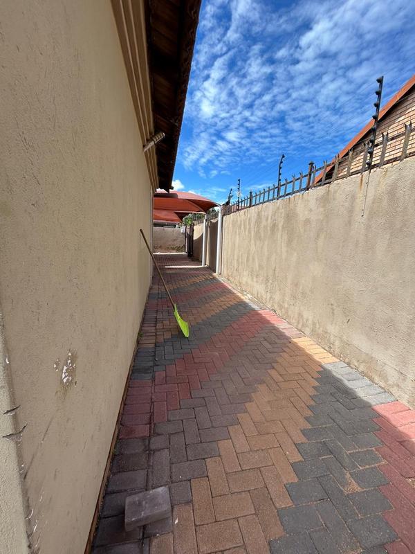 To Let 3 Bedroom Property for Rent in Ivydale A H Limpopo