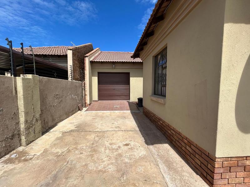 To Let 3 Bedroom Property for Rent in Ivydale A H Limpopo