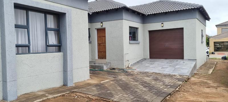 To Let 3 Bedroom Property for Rent in Woodhill Estate Limpopo