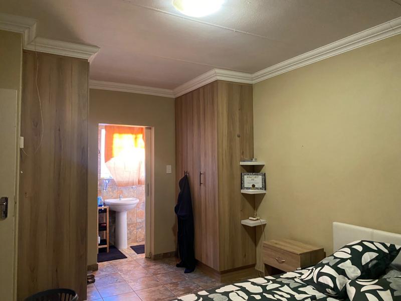 To Let 2 Bedroom Property for Rent in Chroompark Limpopo