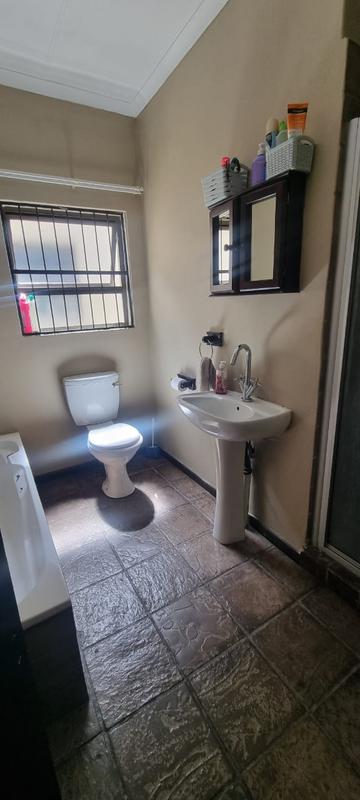 2 Bedroom Property for Sale in Polokwane Central Limpopo