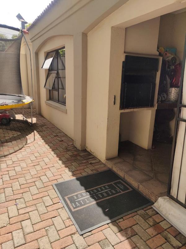 2 Bedroom Property for Sale in Polokwane Central Limpopo