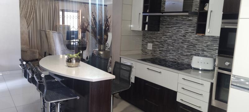 5 Bedroom Property for Sale in Marula Heights Limpopo