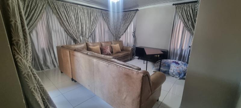 5 Bedroom Property for Sale in Marula Heights Limpopo